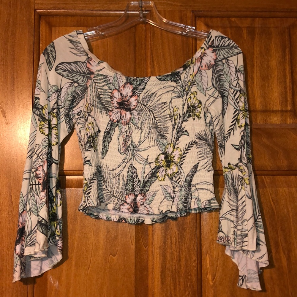 Floral stretchy crop top